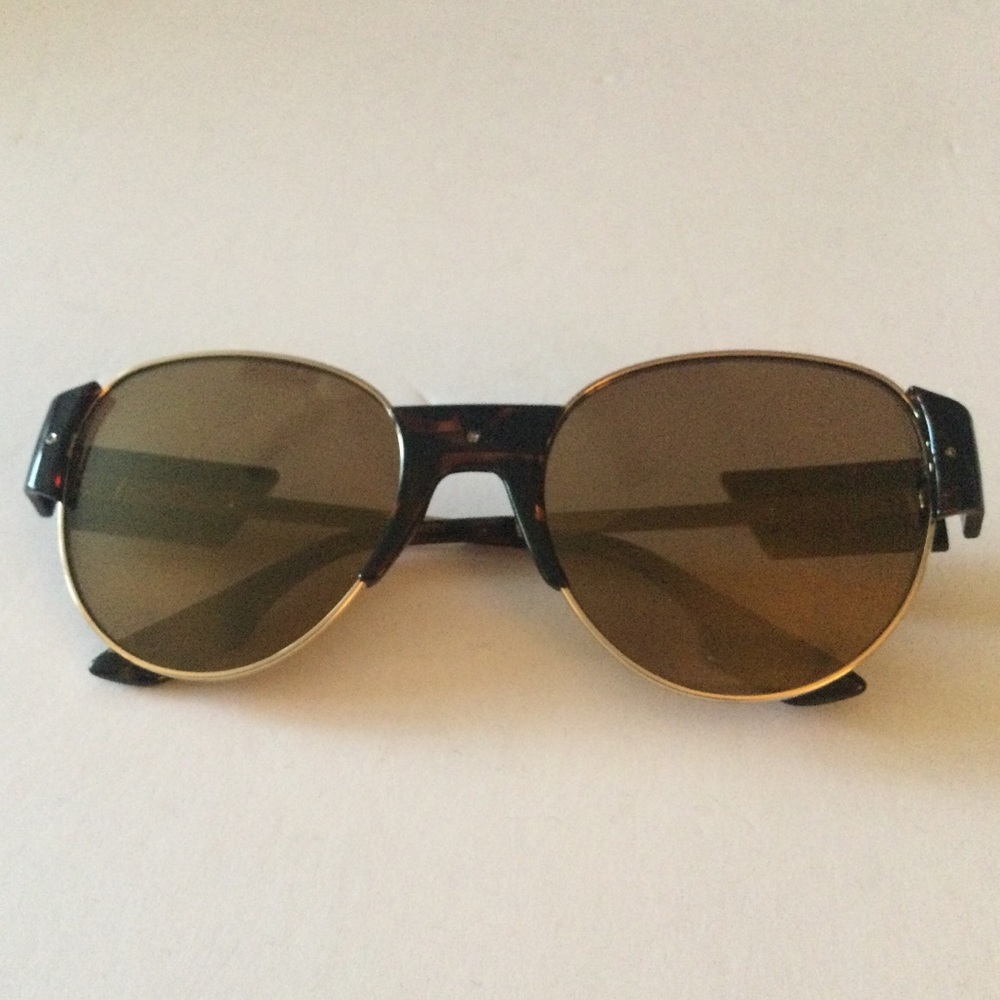 ALEXANDER MCQUEEN BLACK SUNGLASSES MQ0001S EUC